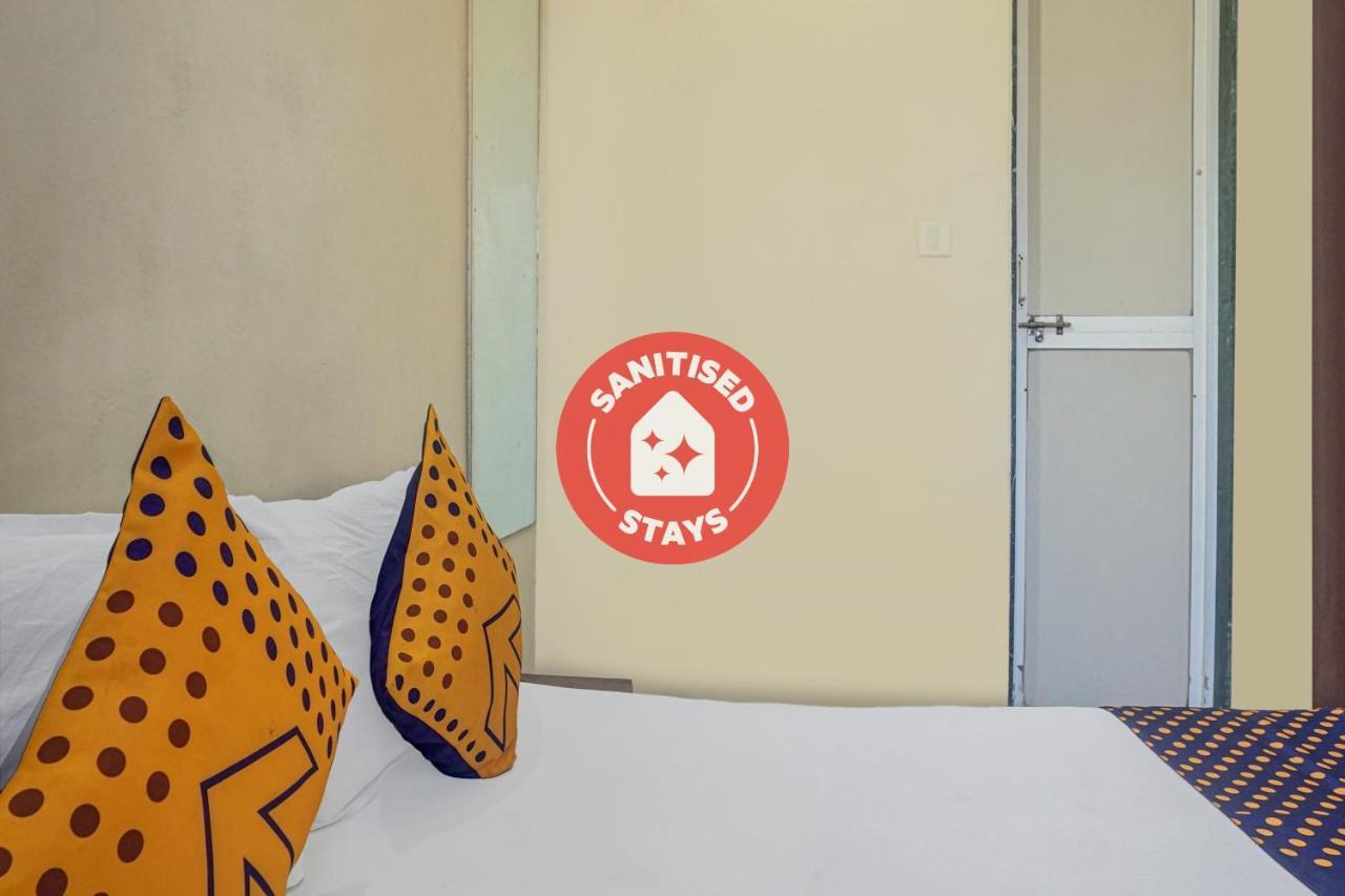Oyo Flagship 75444 Hotel Kinara Lodging & Boarding Mangvadi Buitenkant foto